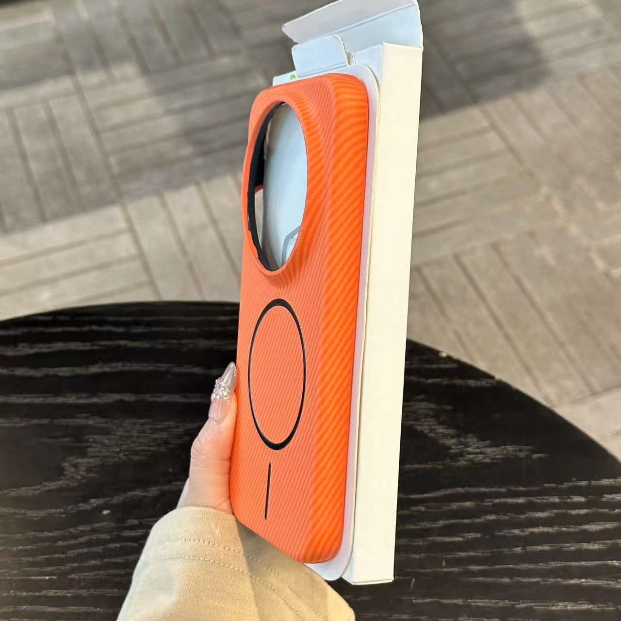 Ultra Thin Carbon Fiber Plasti - огляд і ціна Photography Xiaomi 17 Ultra