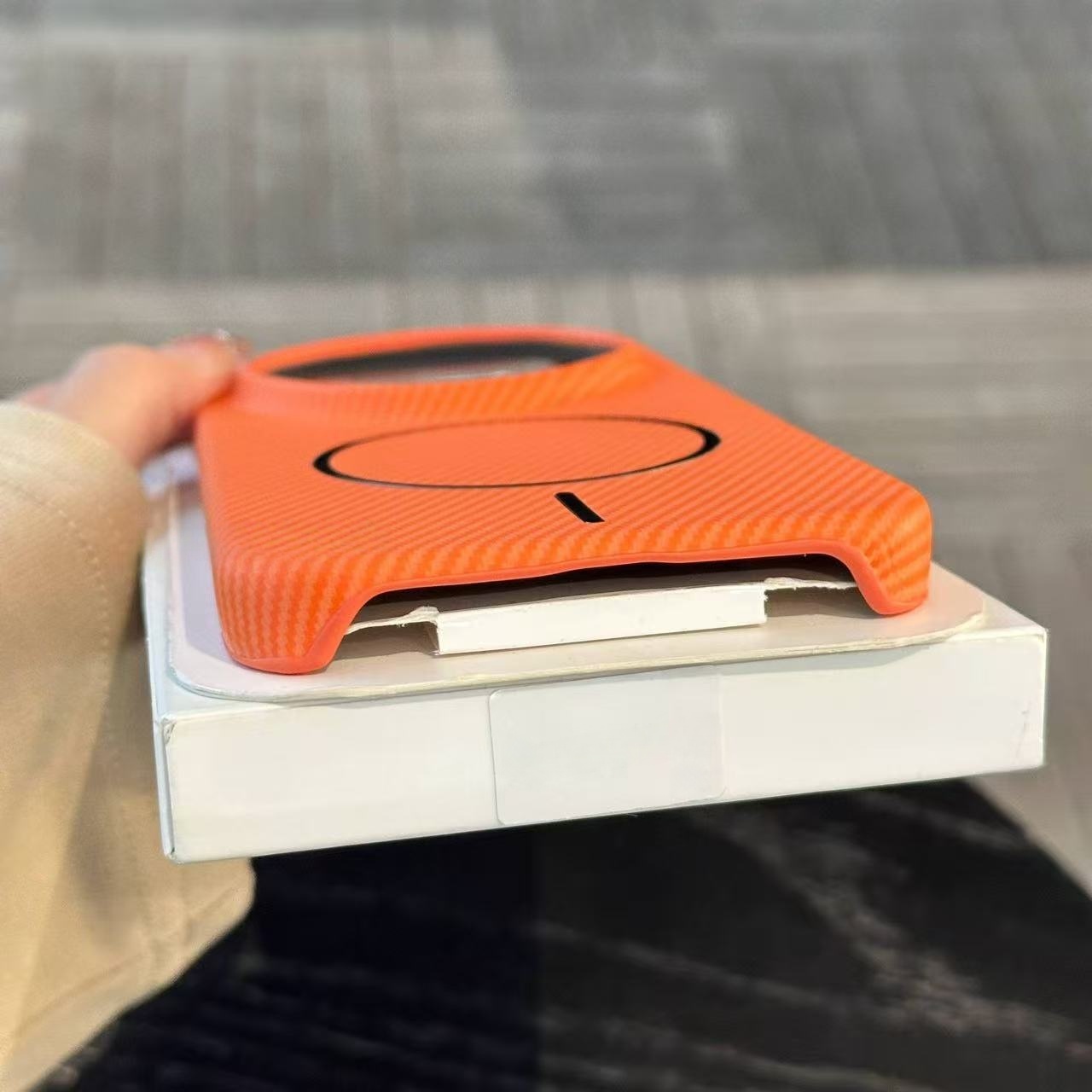 Ultra Thin Carbon Fiber Plasti - огляд і ціна Photography Xiaomi 17 Ultra